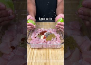 There's NO REASON to be Eating Plain Chicken & Rice for Weight Loss! #recipe #mealprep #fitness