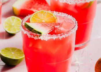 This Easy Watermelon Margarita Recipe is just what you need this summer!  A fresh cocktail that is simple to make, refreshingly delicious and makes the perfect addition to summer barbecues or poolside!